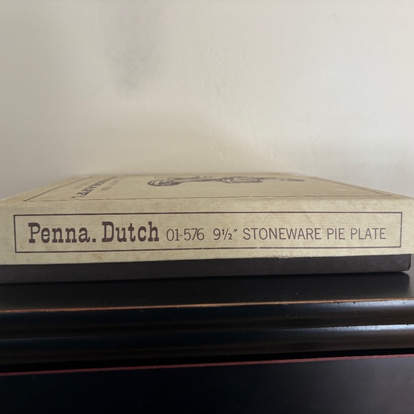 Pfalzgraff Pennsylvania Dutch ceramic/stoneware pie plate; Vintage/NIB - Picture 8 of 8